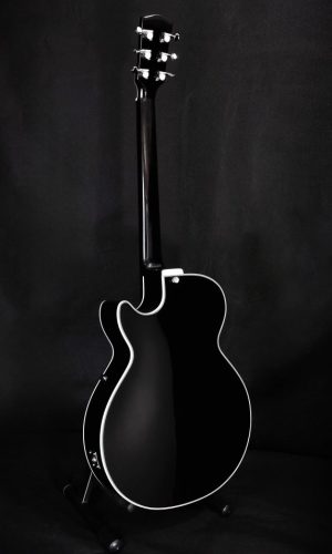 #fibertoneguitars #carbonfiberguitar #boutiqueguitars #handmadeguitars #customguitar #highendguitars #highgloss #photography #15inchguitar #carbonfiberarchtopguitar #electricguitar